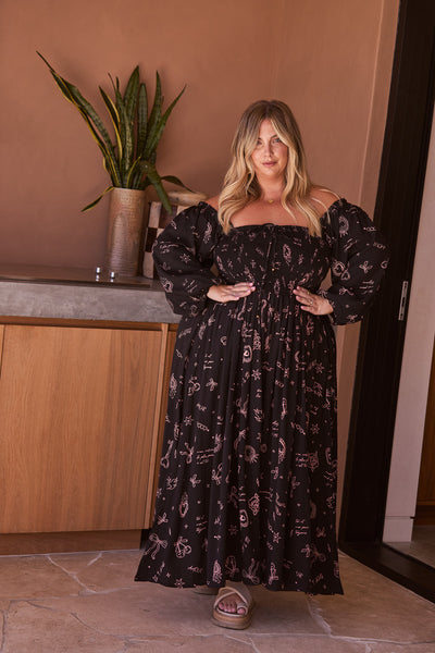 MI AMOUR SHIRRED MIDI DRESS - BLACK [SAMPLE]