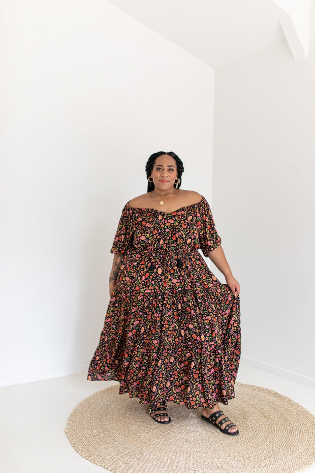 [PRE-ORDER] SECRET GARDEN GOWN - BLACK